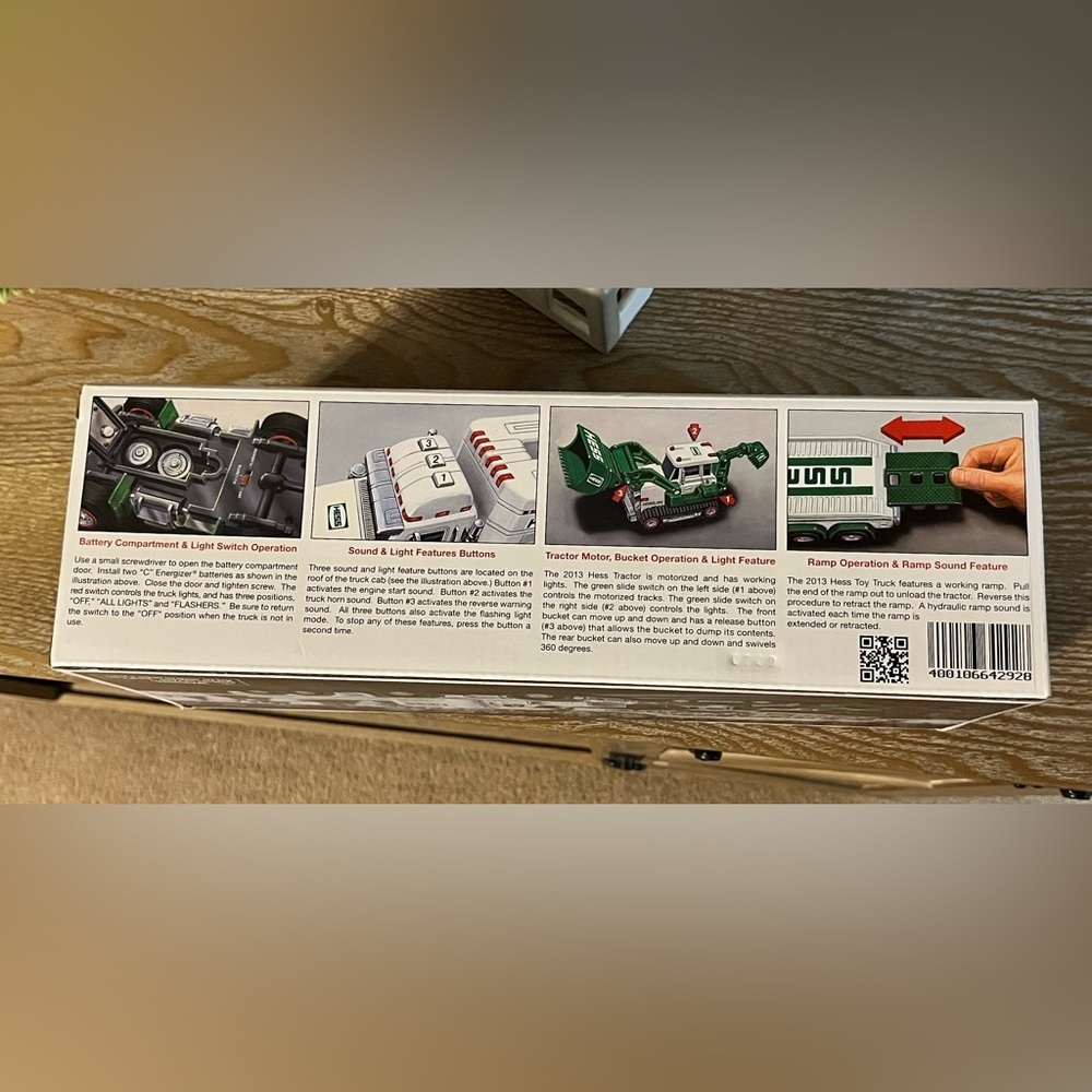 2013 Hess Toy Truck and Tractor collectible set. - Picture 4 of 5